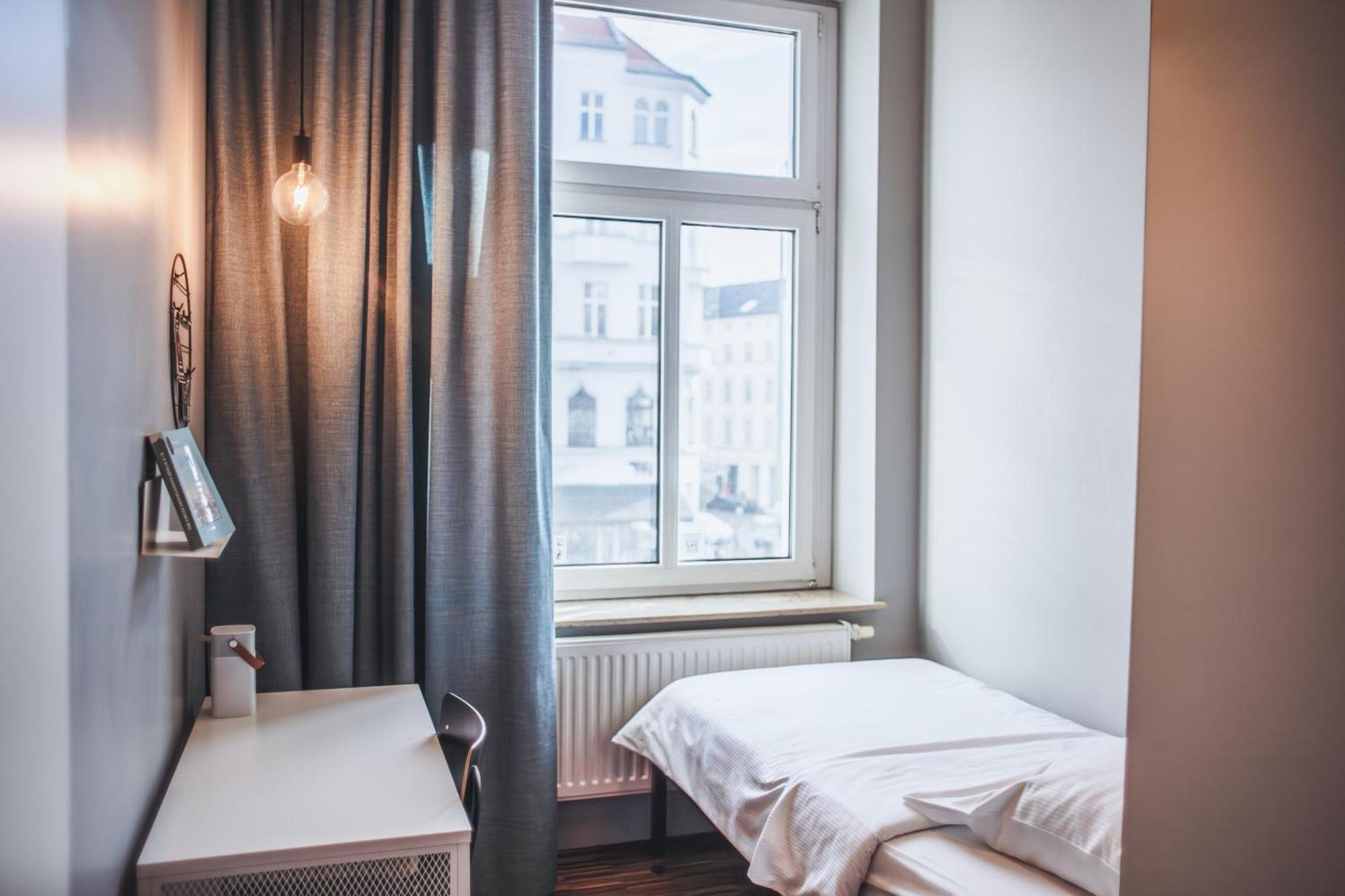 The Circus Hostel Berlin Bagian luar foto